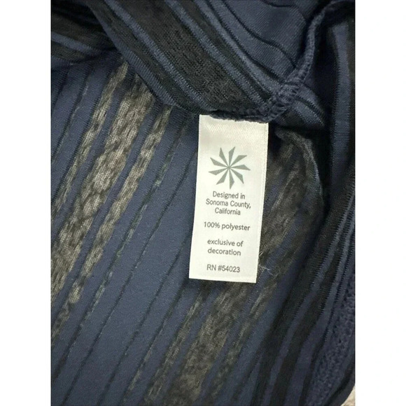 Athleta Vitality Tee Top T-Shirt Womens Large Blue Striped Semi-Sheer Athleisure - Picture 6 of 11